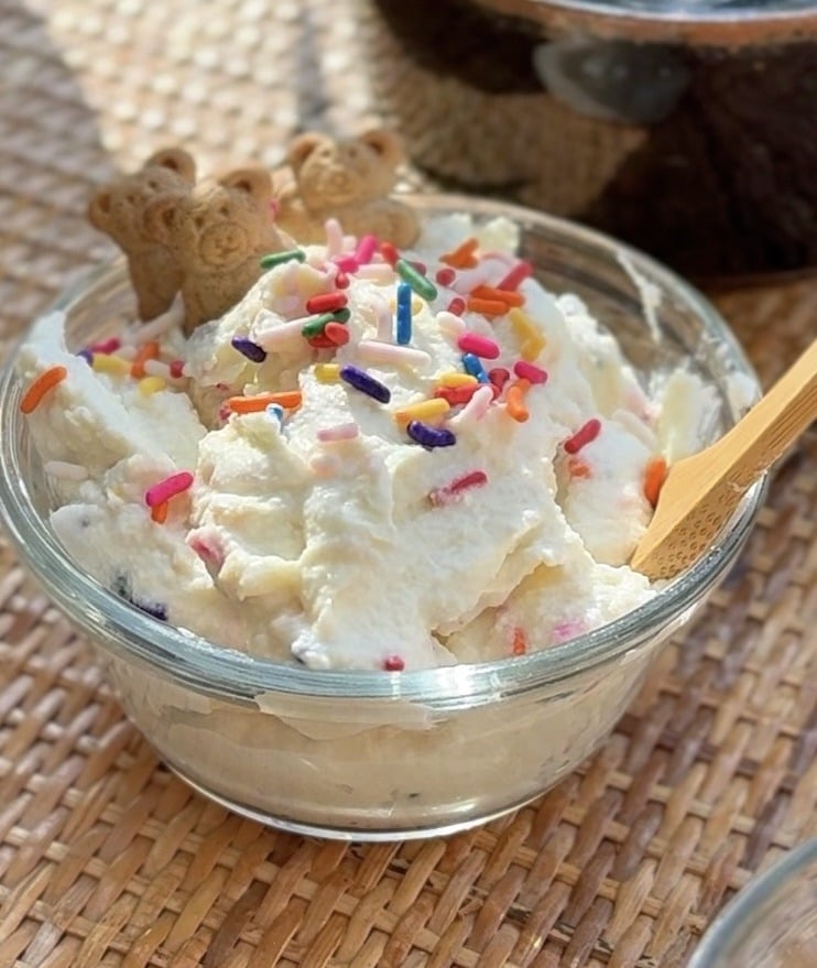 High Protein Dunkaroo Dip With Cookies