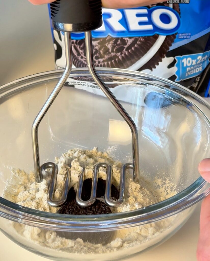 crushing oreos
