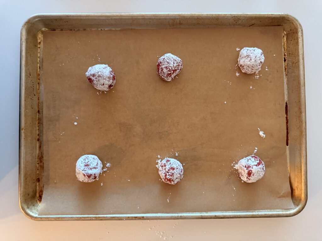 rolled crinkle cookies with sugar