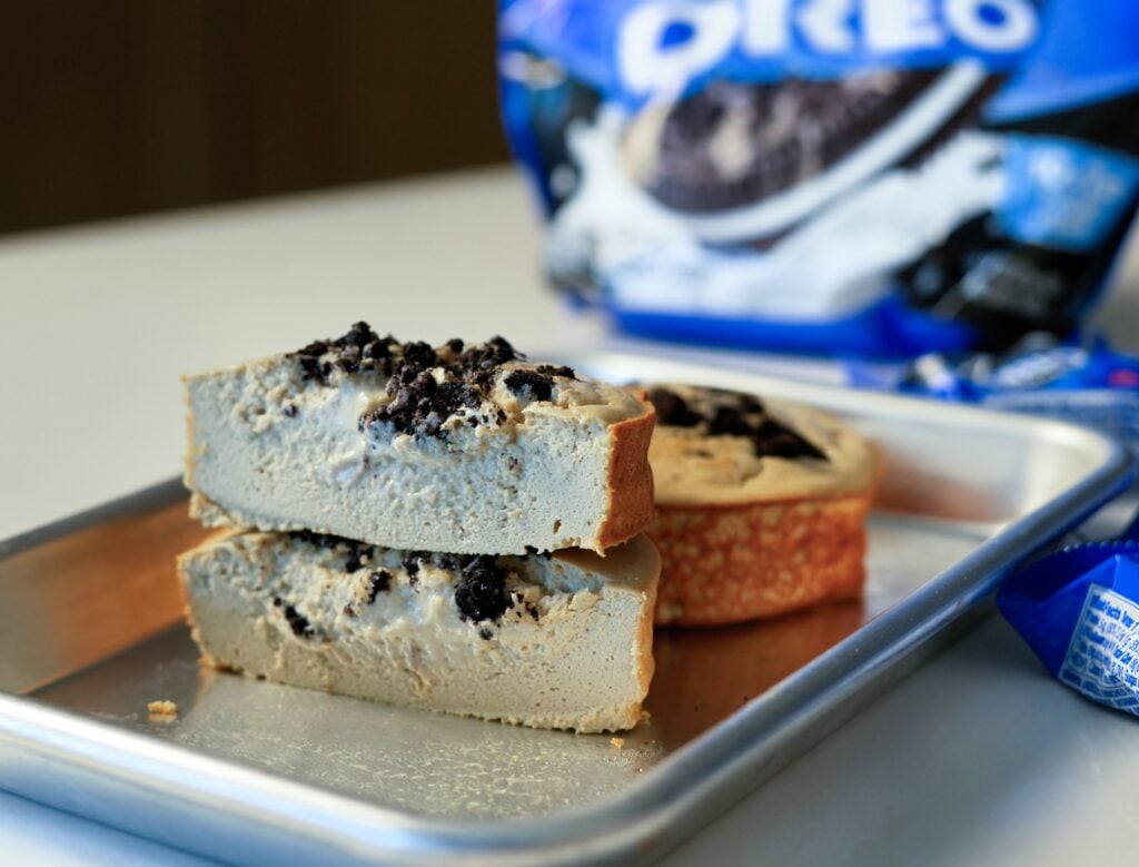 mini oreo cheesecake cut in half