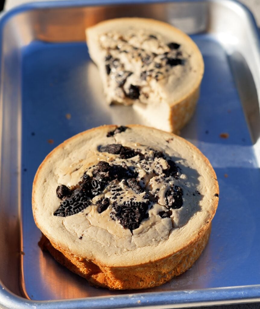 mini oreo cheesecake cut outside