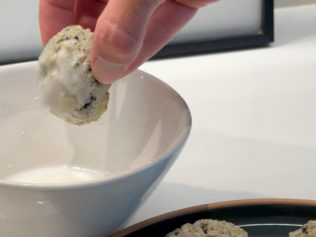 Dipping Cookies in Glaze