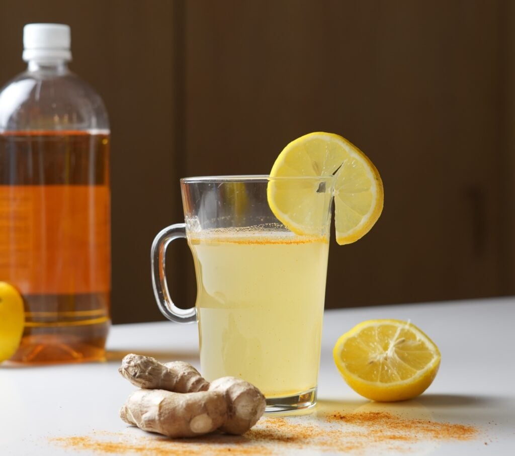 wide shot of apple cider vinegar weight loss detox drink with pepper