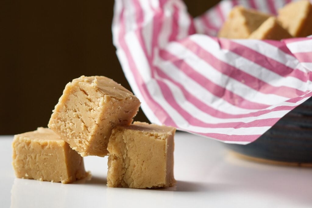 holiday fudge peanut butter and marshmallow in bowl