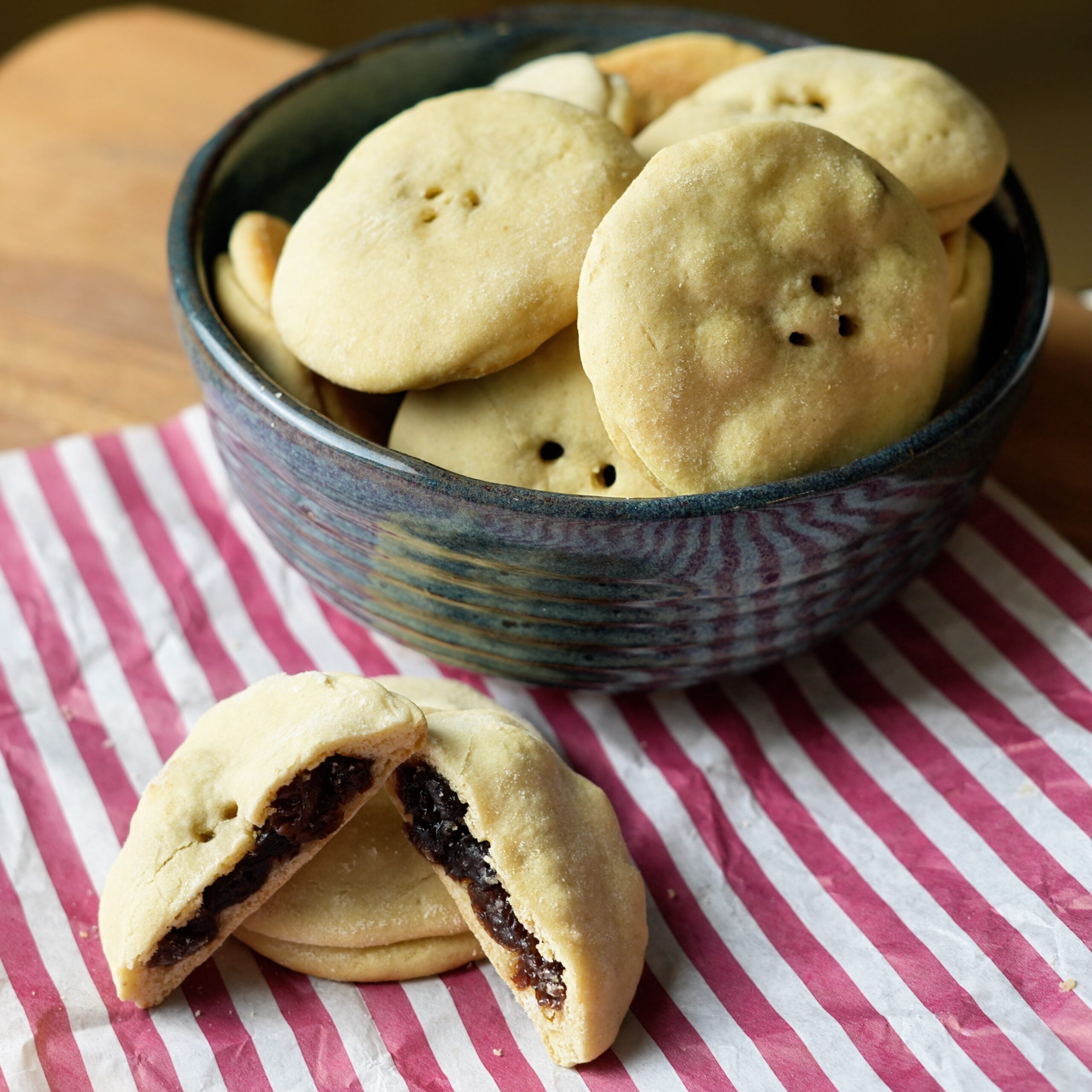 old fashioned raisin filled cookie in bowl