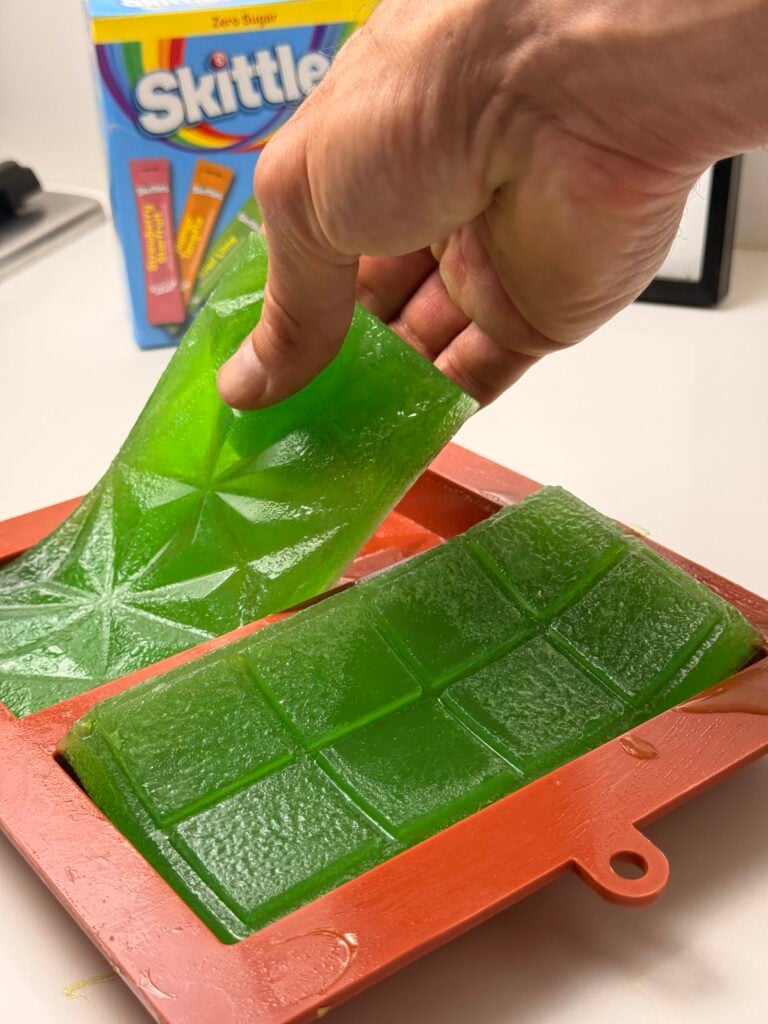 peeling from the mold
