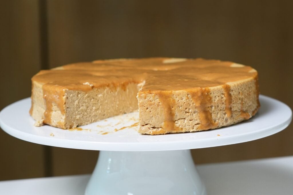 plattered finished peanut butter pie