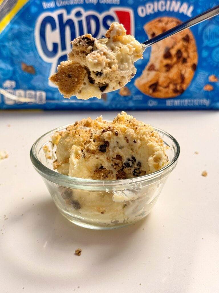chips ahoy cheesecake in scoop