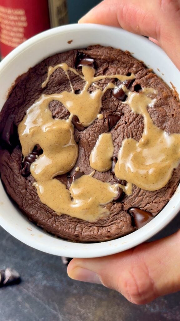 microwave chocolate brownie with peanut butter drizzle