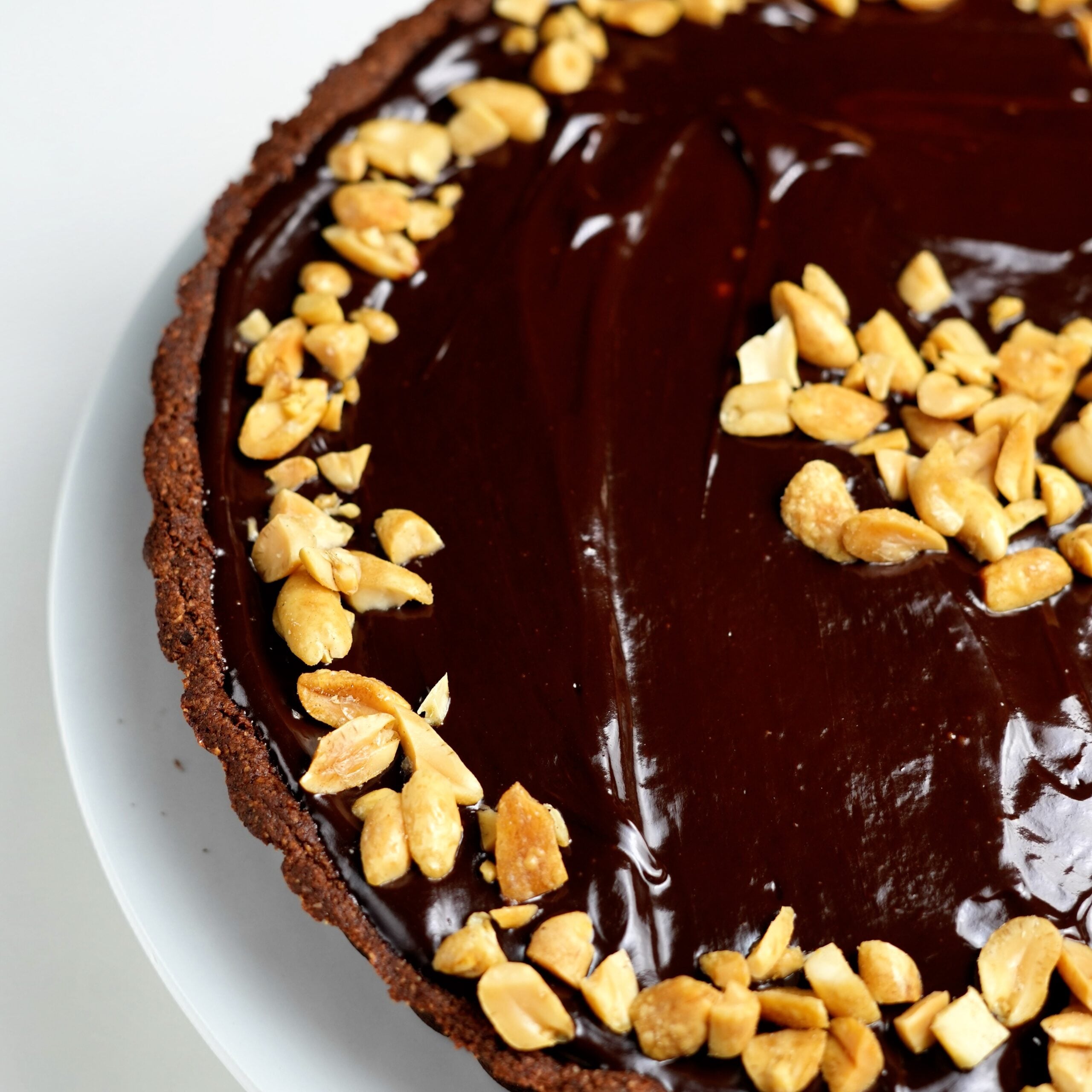 peanut butter tart with chocolate ganache