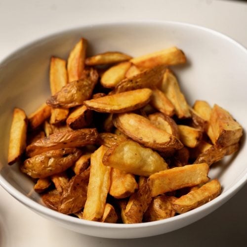 close up air fried french fries