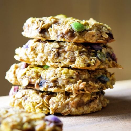 oatmeal breakfast cookies close up