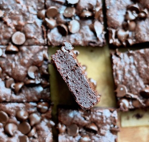 Close up of the shiny brownie crust